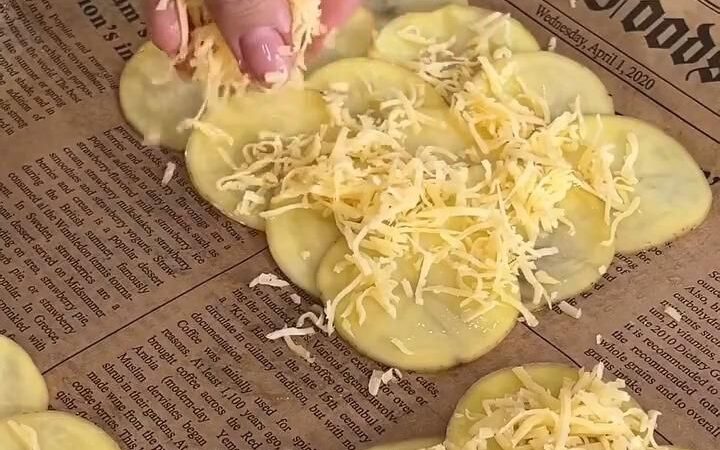 crispy potato sandwich