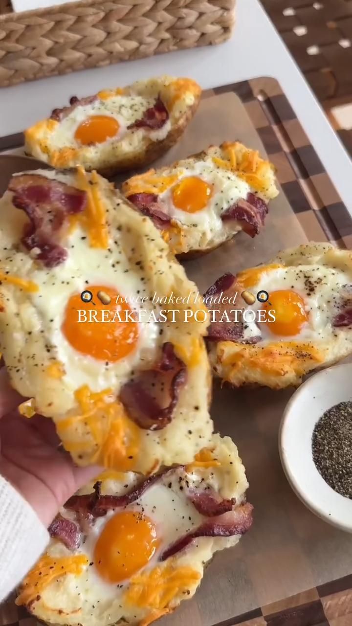 Crispy Garlic Parmesan Breakfast Potatoes